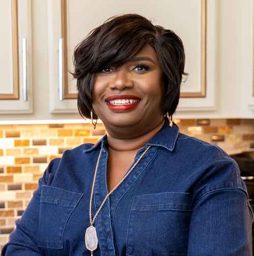 Venessa Ellen Headshot