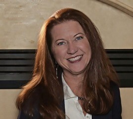 TERRI BRADY Headshot