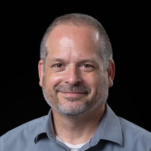 PAUL HARTOG Headshot